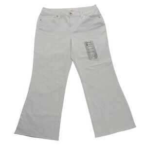 1822 Denim Womens White Bootcut Jeans With Raw Hem - Size 16. NWOT.